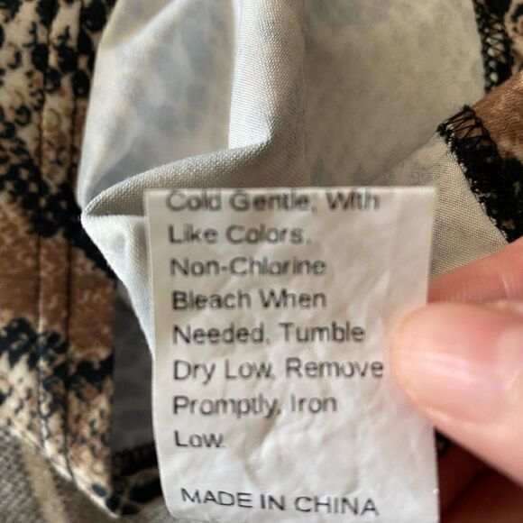 Shein Animal Pribt Cropped Top M - Picture 5 of 6